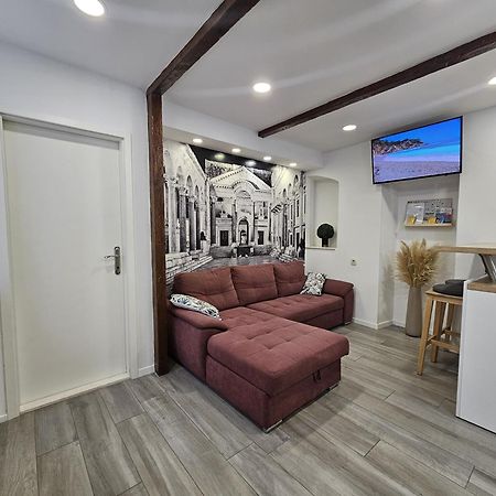 Palace Apartment Σπλιτ Εξωτερικό φωτογραφία