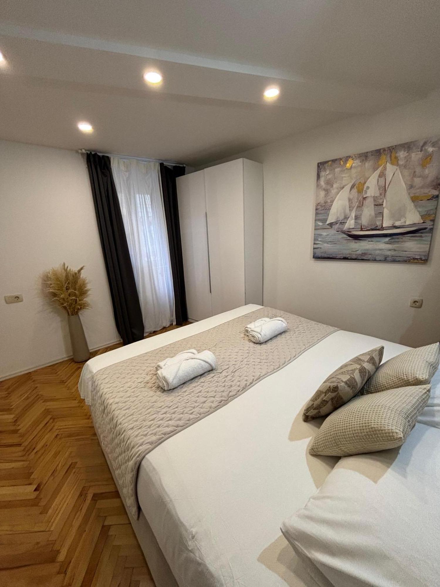 Palace Apartment Σπλιτ Εξωτερικό φωτογραφία